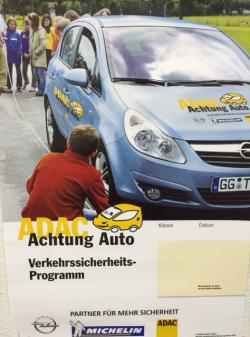 Achtung Auto